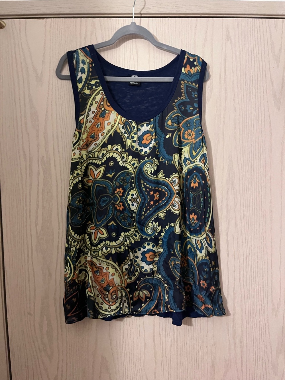 Bobeau Sleeveless Paisley Scoop Neck Tank Top - Navy